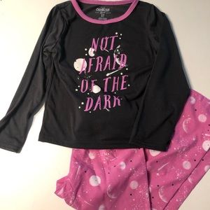 Girl’s Pajamas. OshKosh. NWOT.